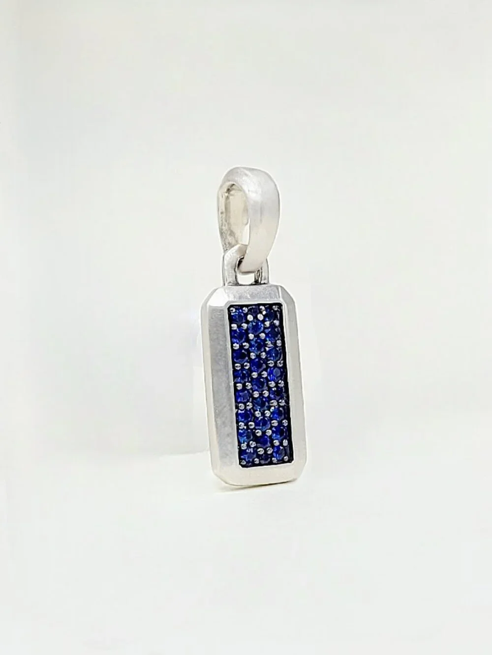 David Yurman Streamline Pavé Amulet Pendant w/ Pavé Blue Sapphires - RARE